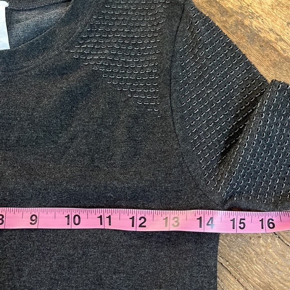 Fabletics Long Sleeve Active Top - Picture 9 of 9